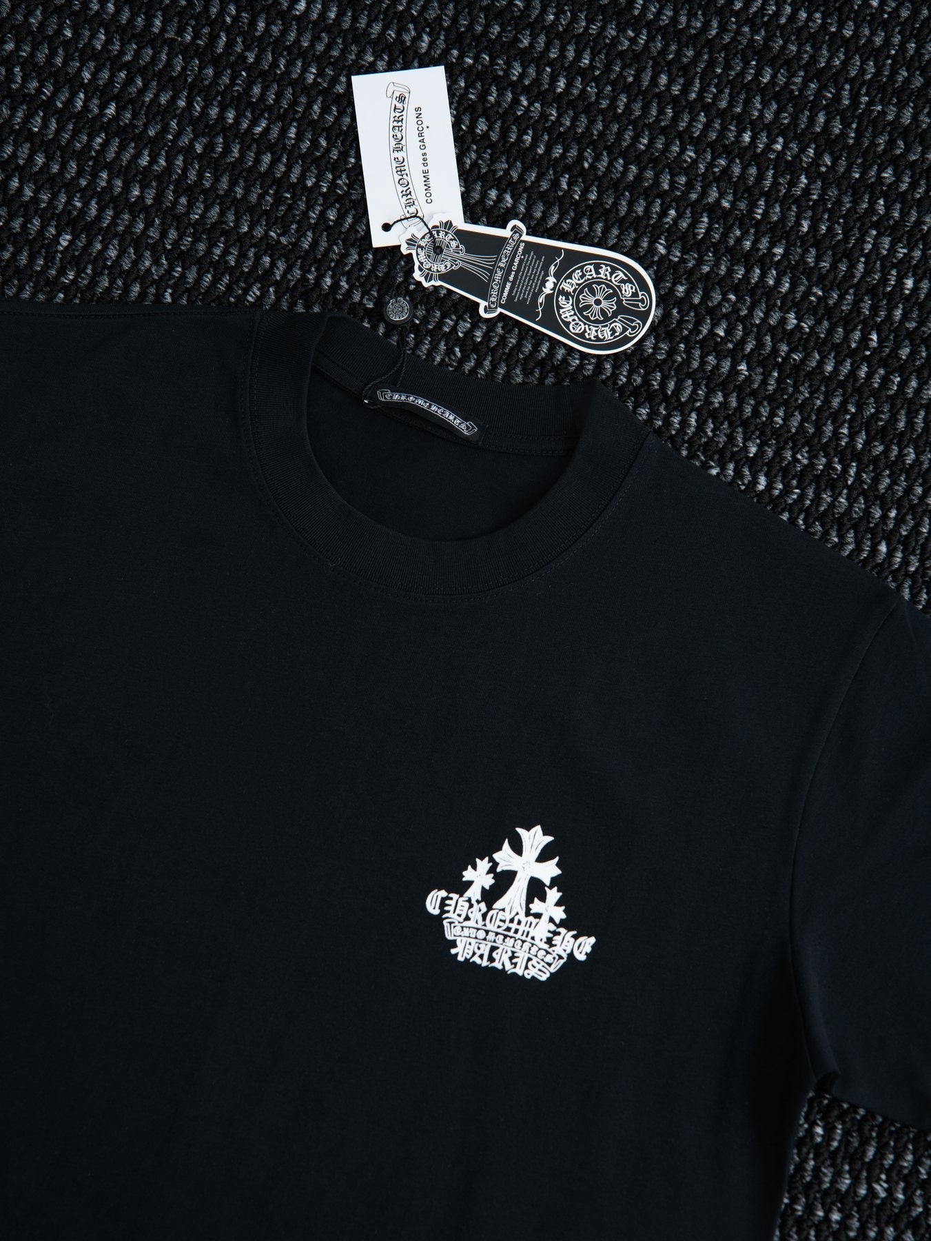 Chrome Hearts Cross Graphic Short-Sleeve T-Shirt — detail