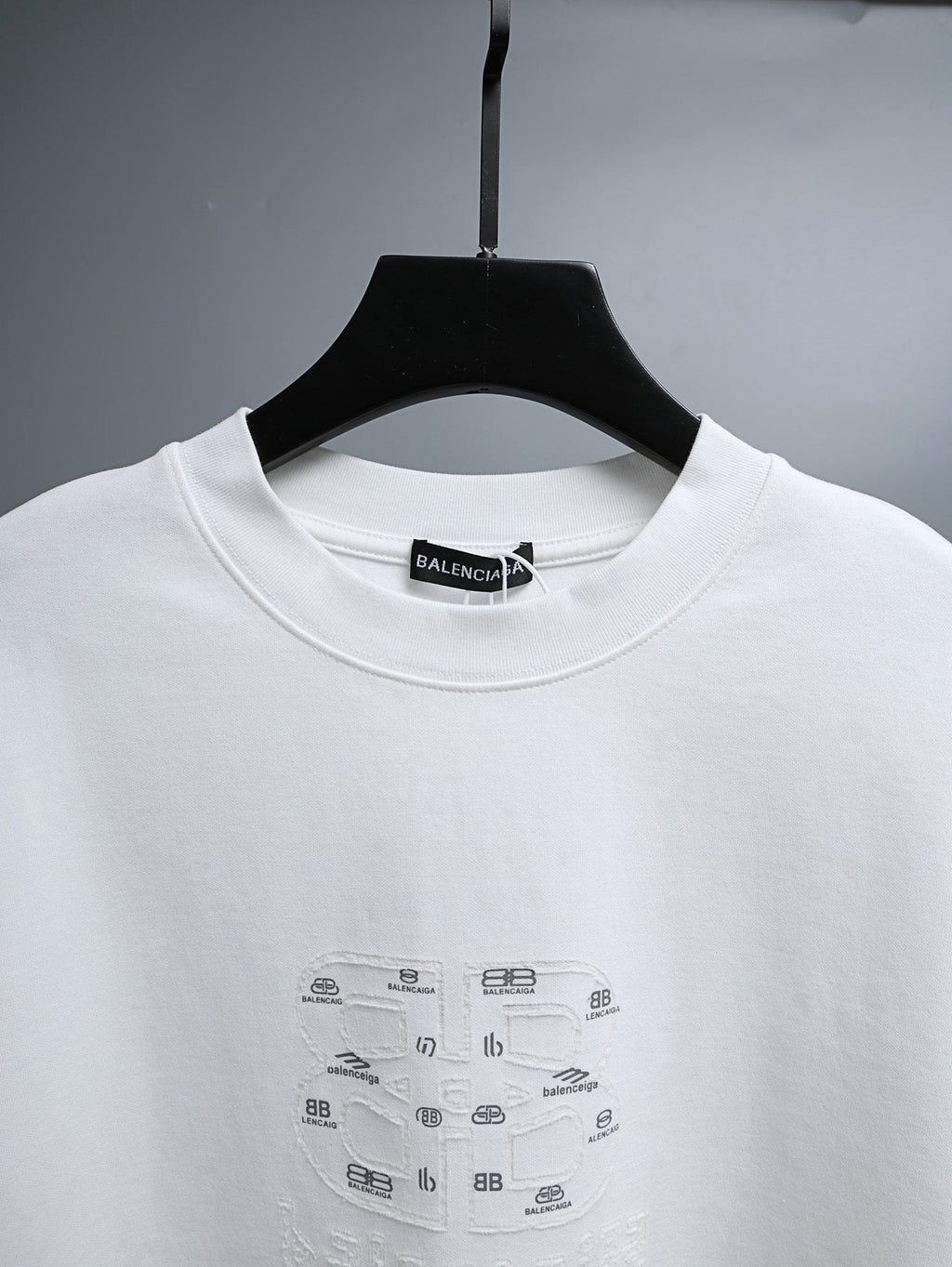 Balenciaga Logo-Panel Graphic T-Shirt — detail